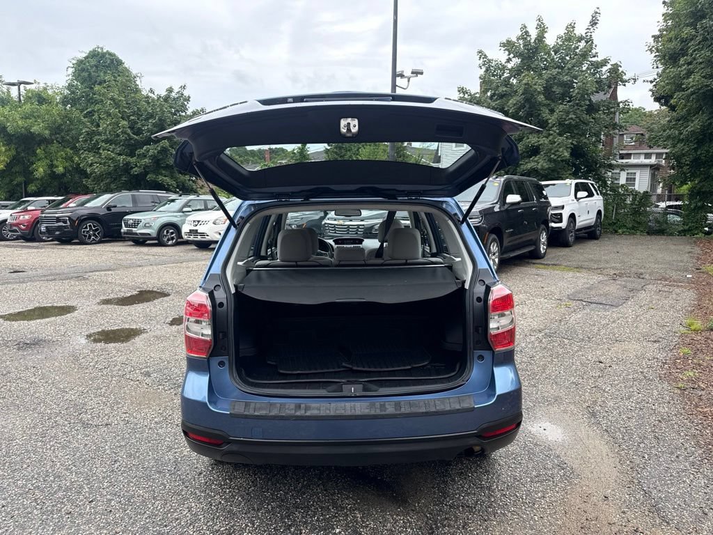 Used 2016 Subaru Forester 2.5i w/ Alloy Wheel Package AWD/4WD image 5