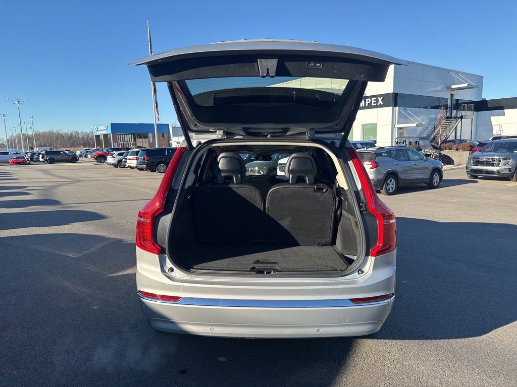 Used 2024 Volvo XC90 B5 Plus image 32