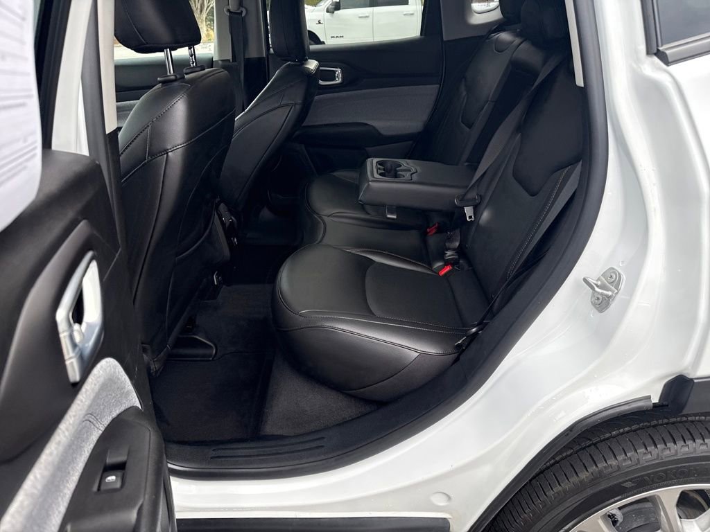 Used 2022 Jeep Compass Latitude image 15