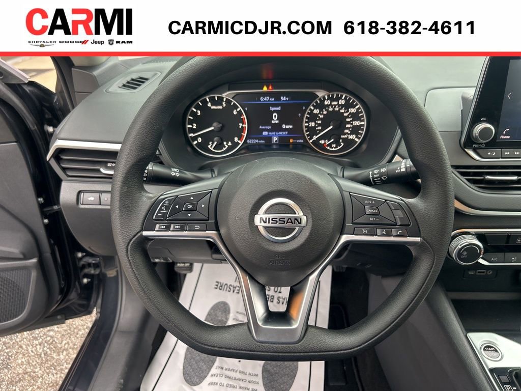 Used 2022 Nissan Altima 2.5 SV FWD image 14