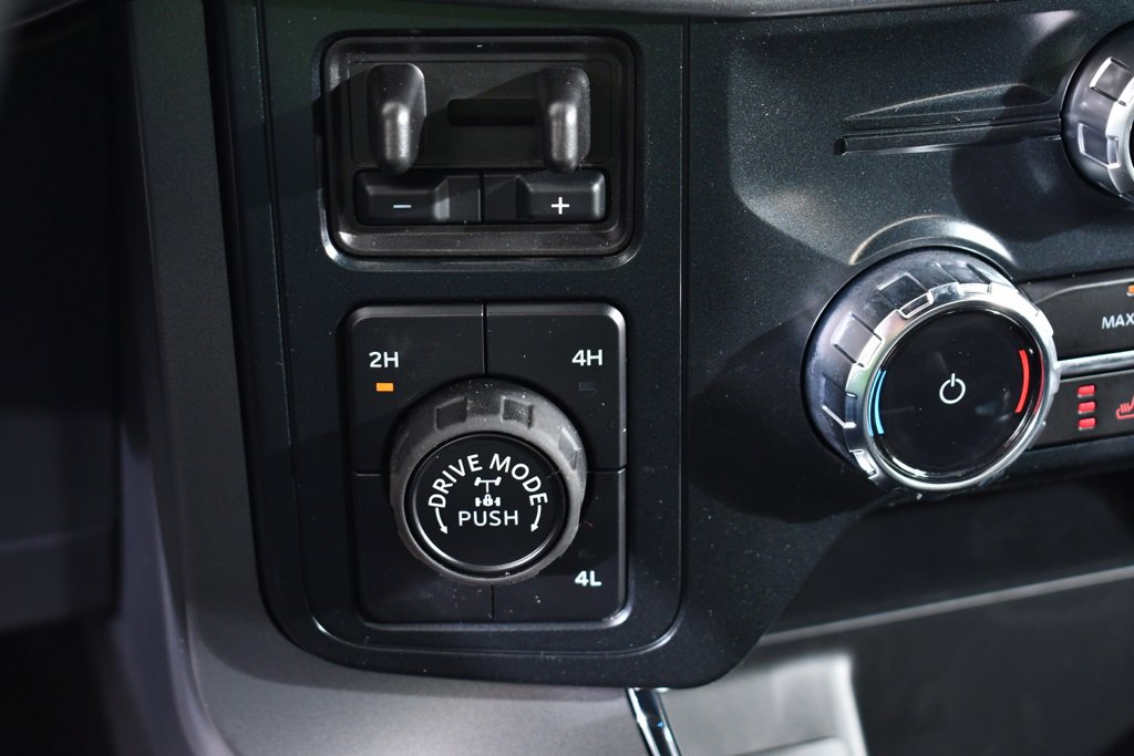 New 2025 Ford F150 XLT w/ Equipment Group 302A MID image 31