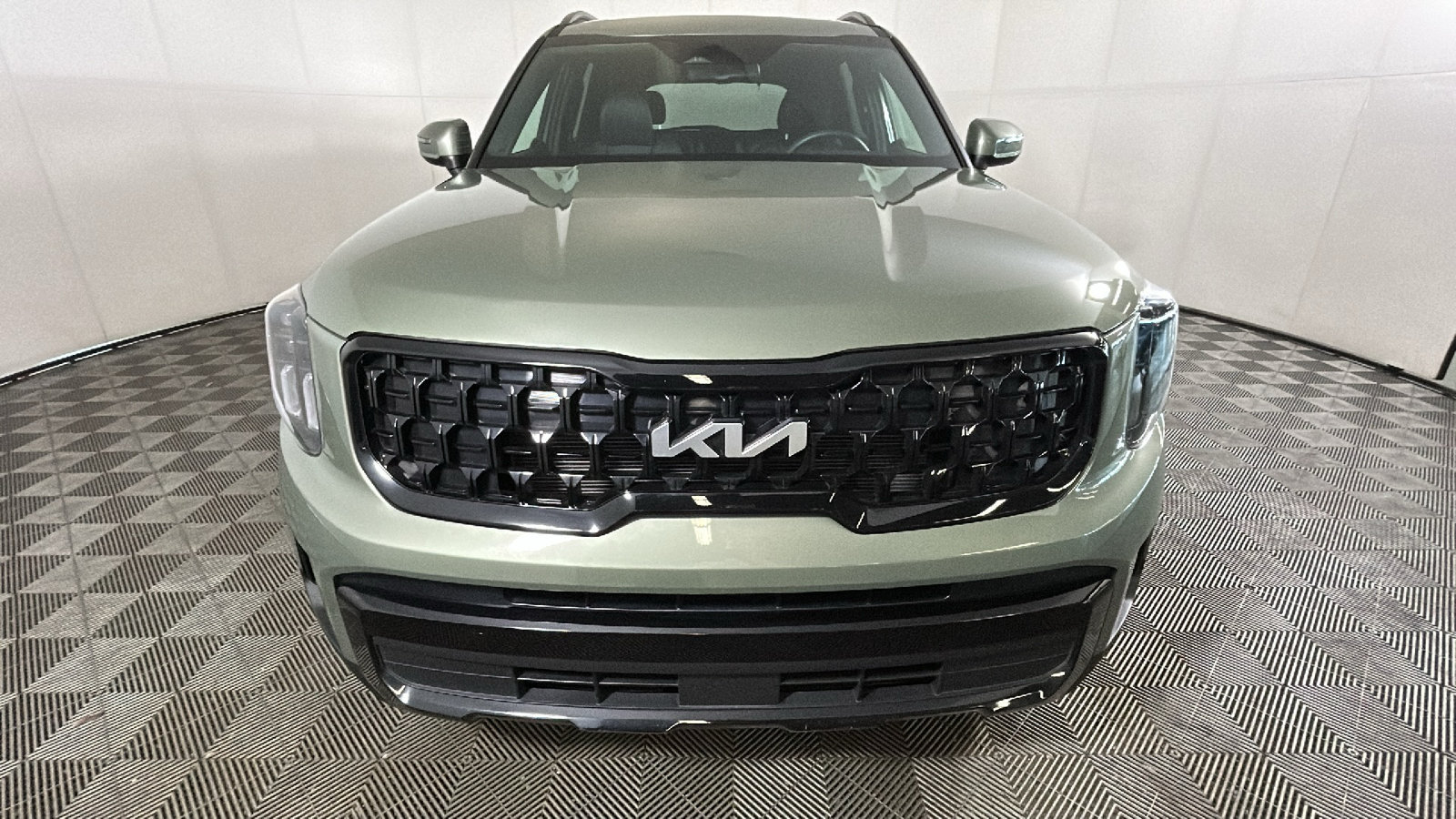Used 2024 Kia Telluride EX X-Line AWD/4WD image 9