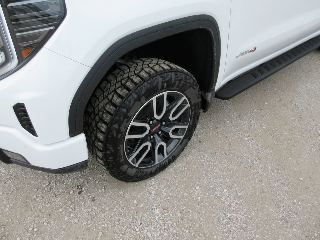 New 2026 GMC Sierra 1500 AT4 w/ AT4 Premium Package AWD/4WD image 14