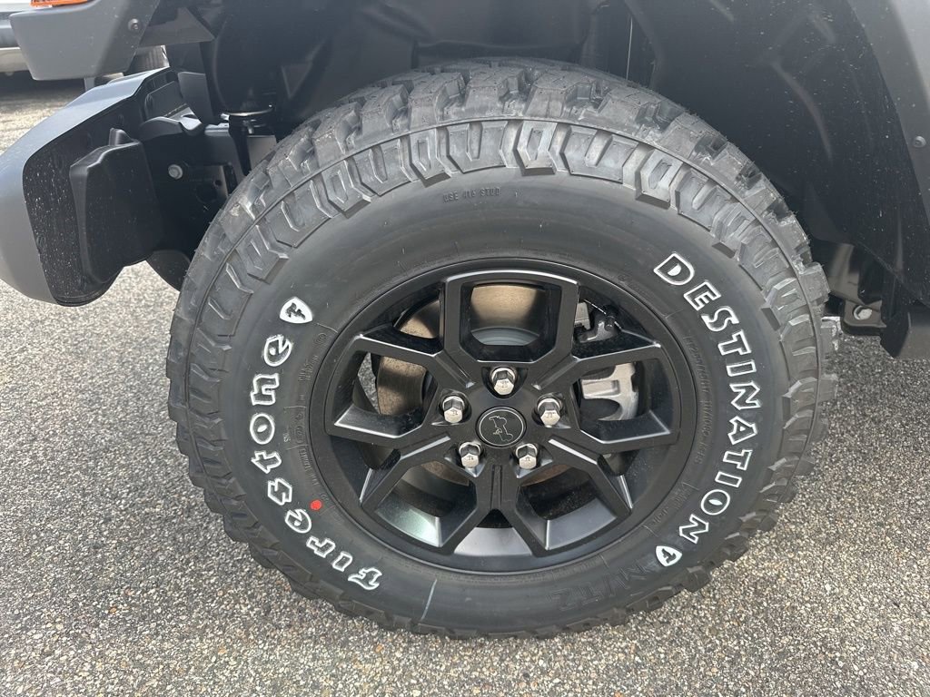 New 2025 Jeep Gladiator Willys image 28