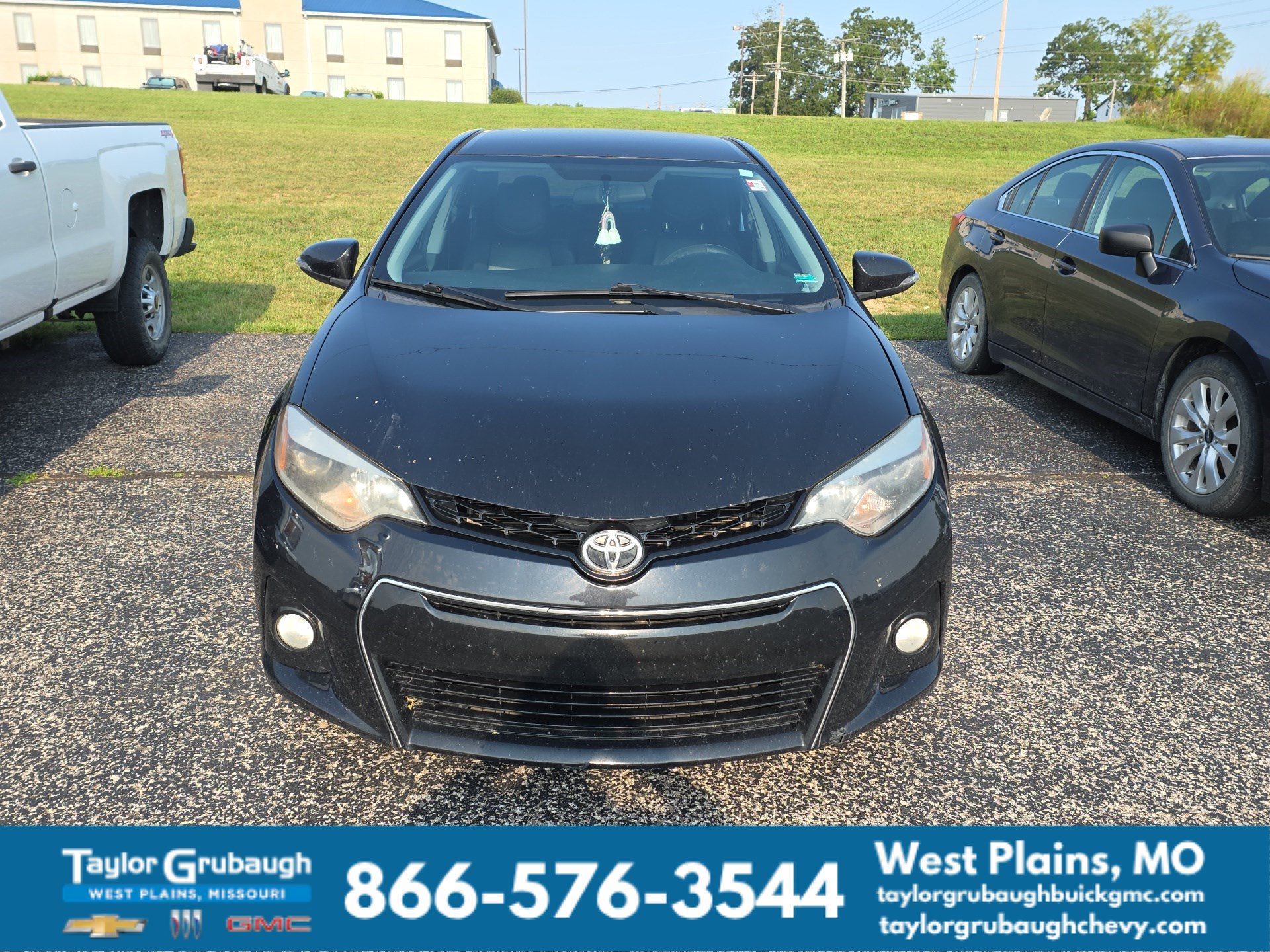 Used 2015 Toyota Corolla S FWD image 2