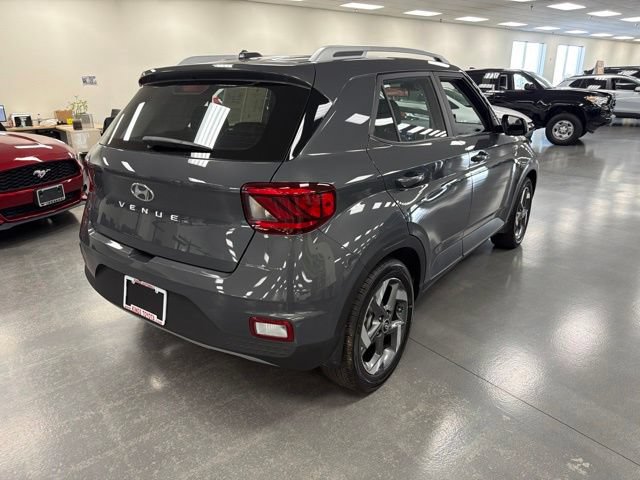 Used 2025 Hyundai Venue SEL FWD image 7