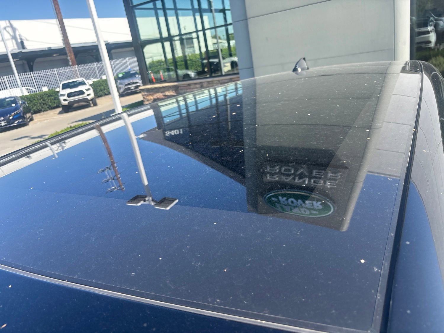 Used 2023 Land Rover Discovery Sport SE R-Dynamic AWD/4WD image 17