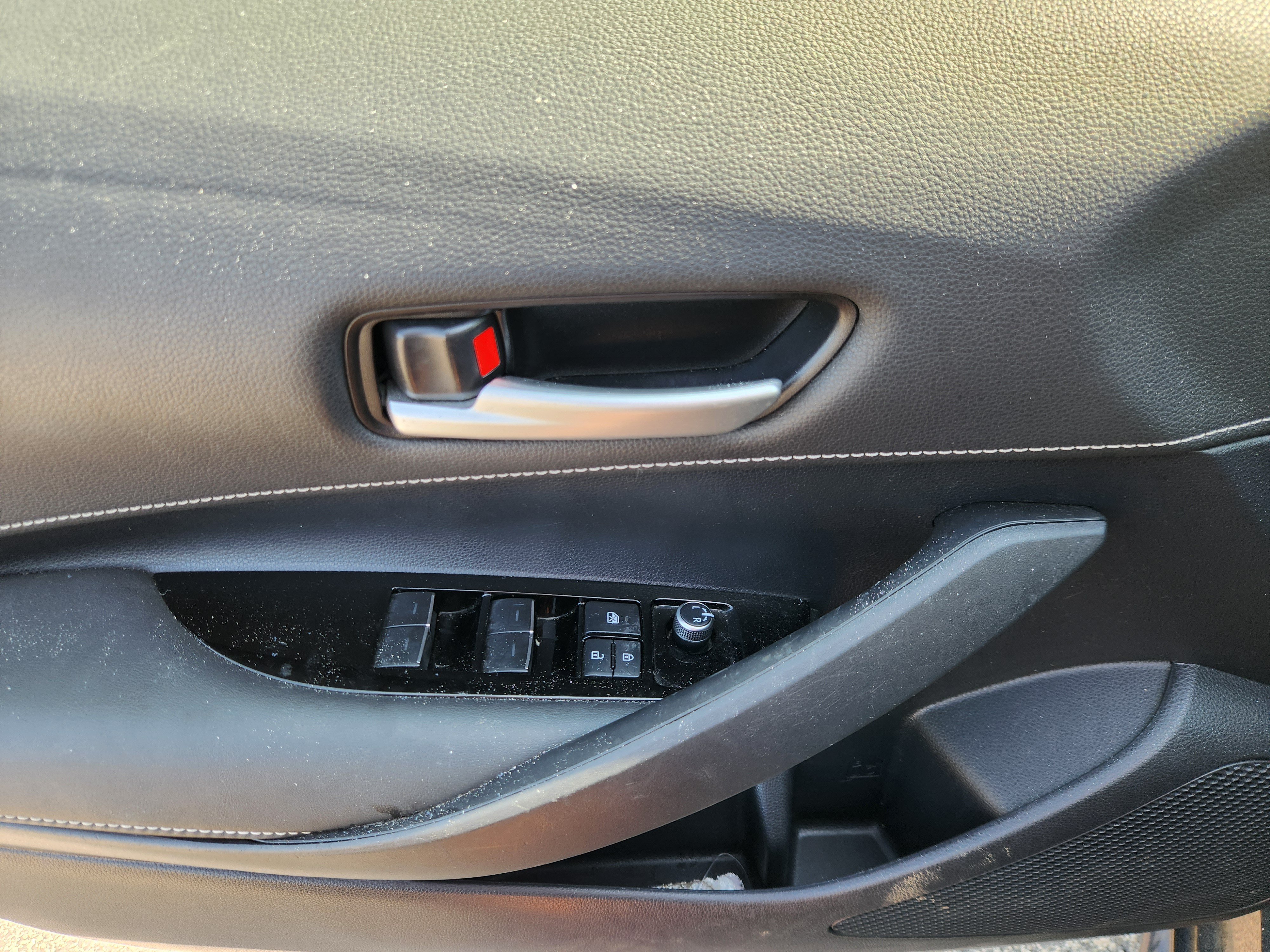 Used 2019 Toyota Corolla SE w/ SE Option Package FWD image 16