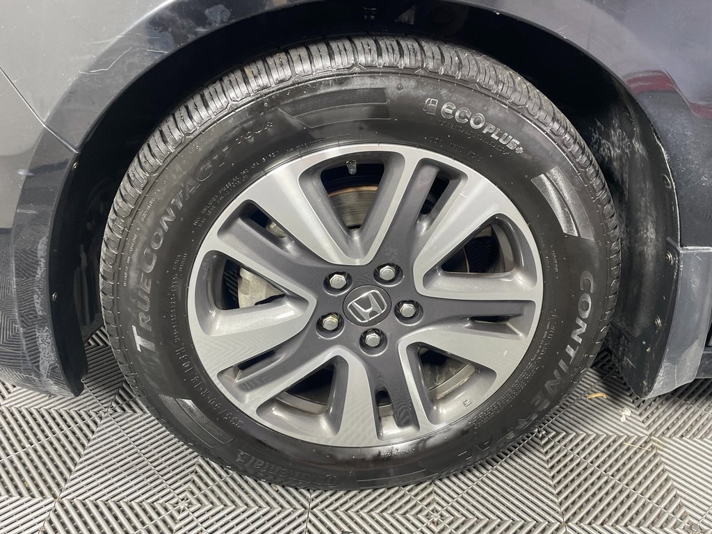 Used 2016 Honda Odyssey Touring Elite image 12