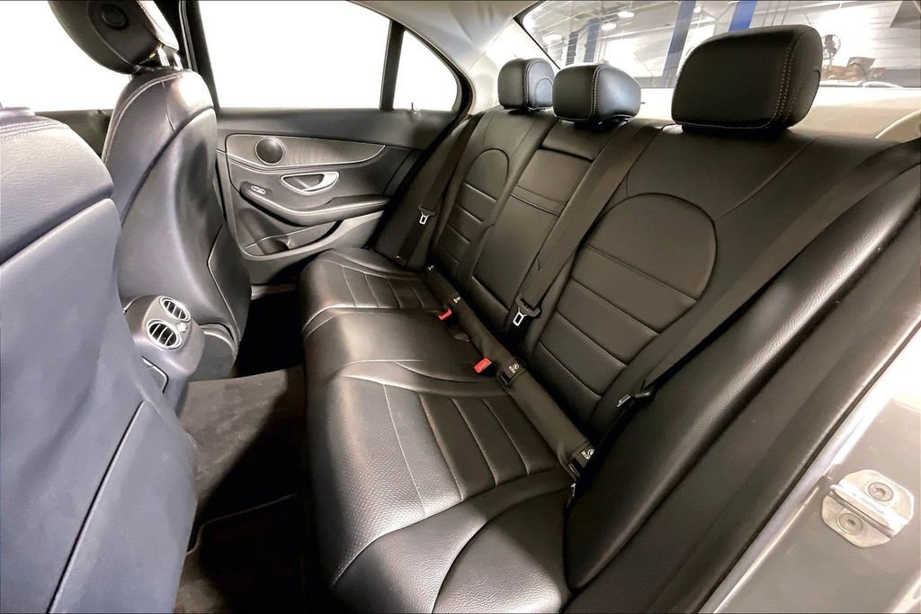 Used 2015 Mercedes-Benz C 300 4MATIC Sedan image 36