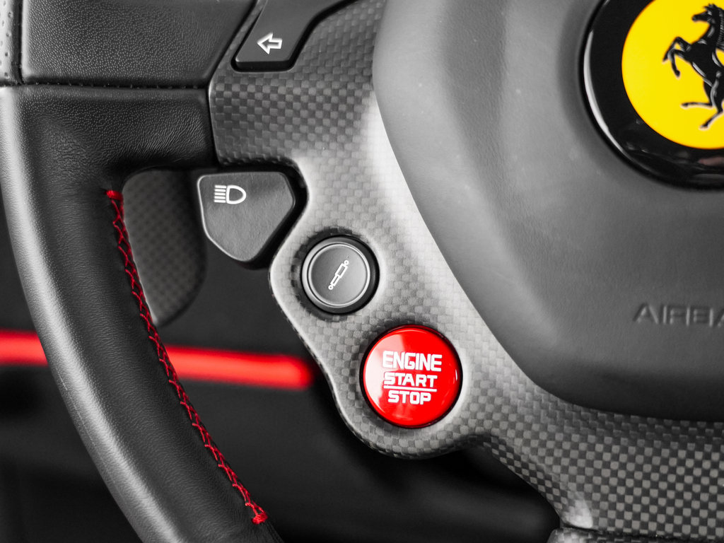 Used 2019 Ferrari 488 Pista Coupe RWD image 23