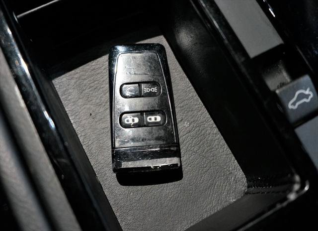 Used 2012 Aston Martin DBS Coupe image 26