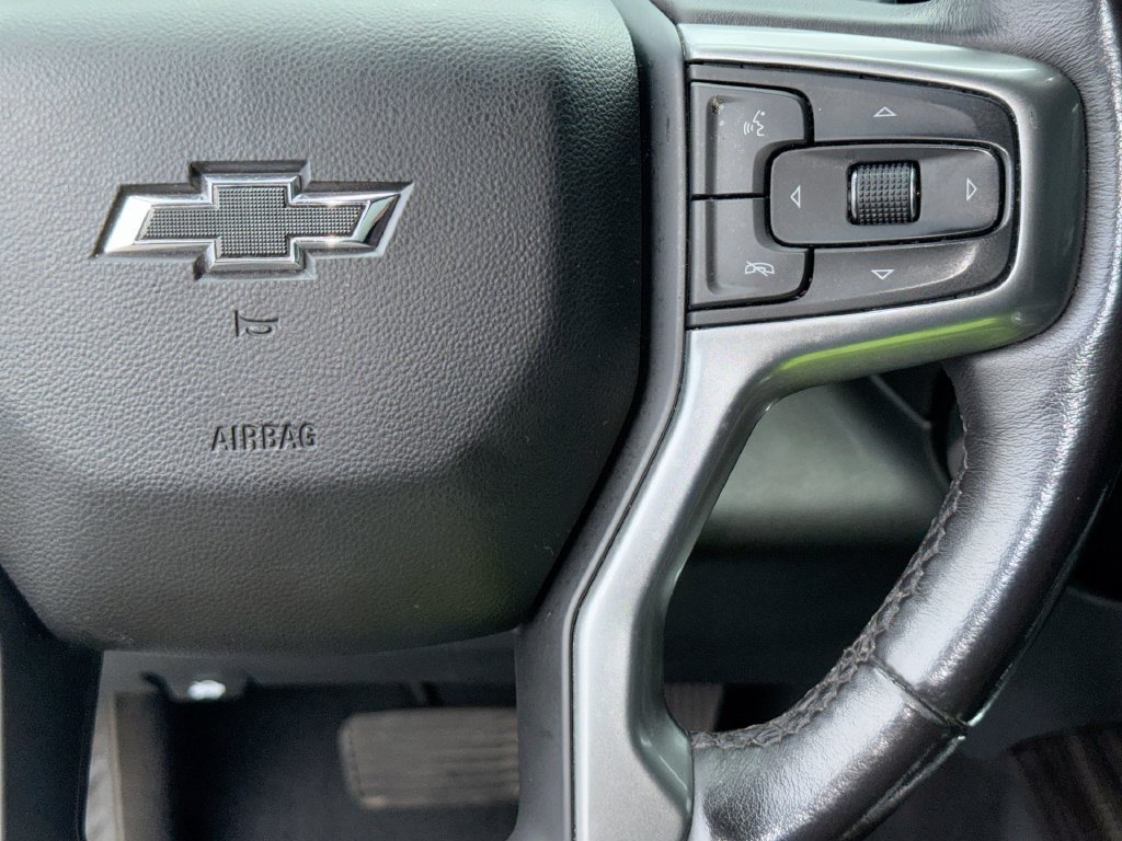 Used 2023 Chevrolet Silverado 1500 RST AWD/4WD image 18