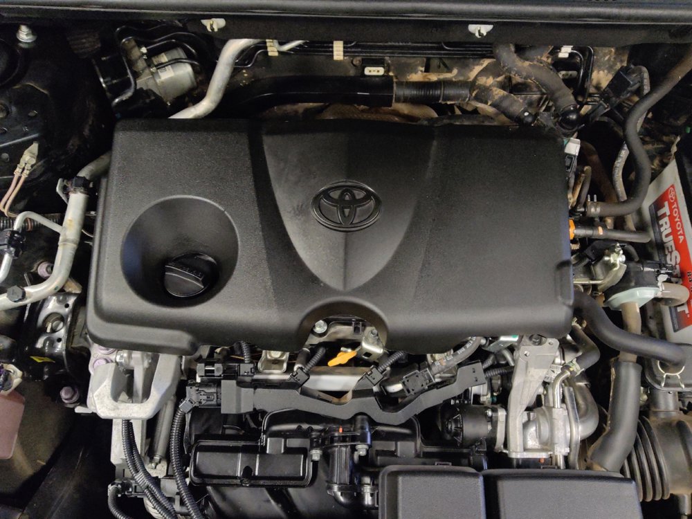 Used 2021 Toyota RAV4 LE w/ Carpet Mat Package (TMS) image 30