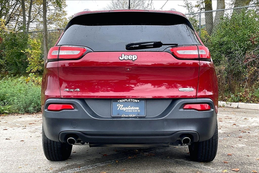 Used 2014 Jeep Cherokee Latitude w/ Comfort/Convenience Group AWD/4WD image 4