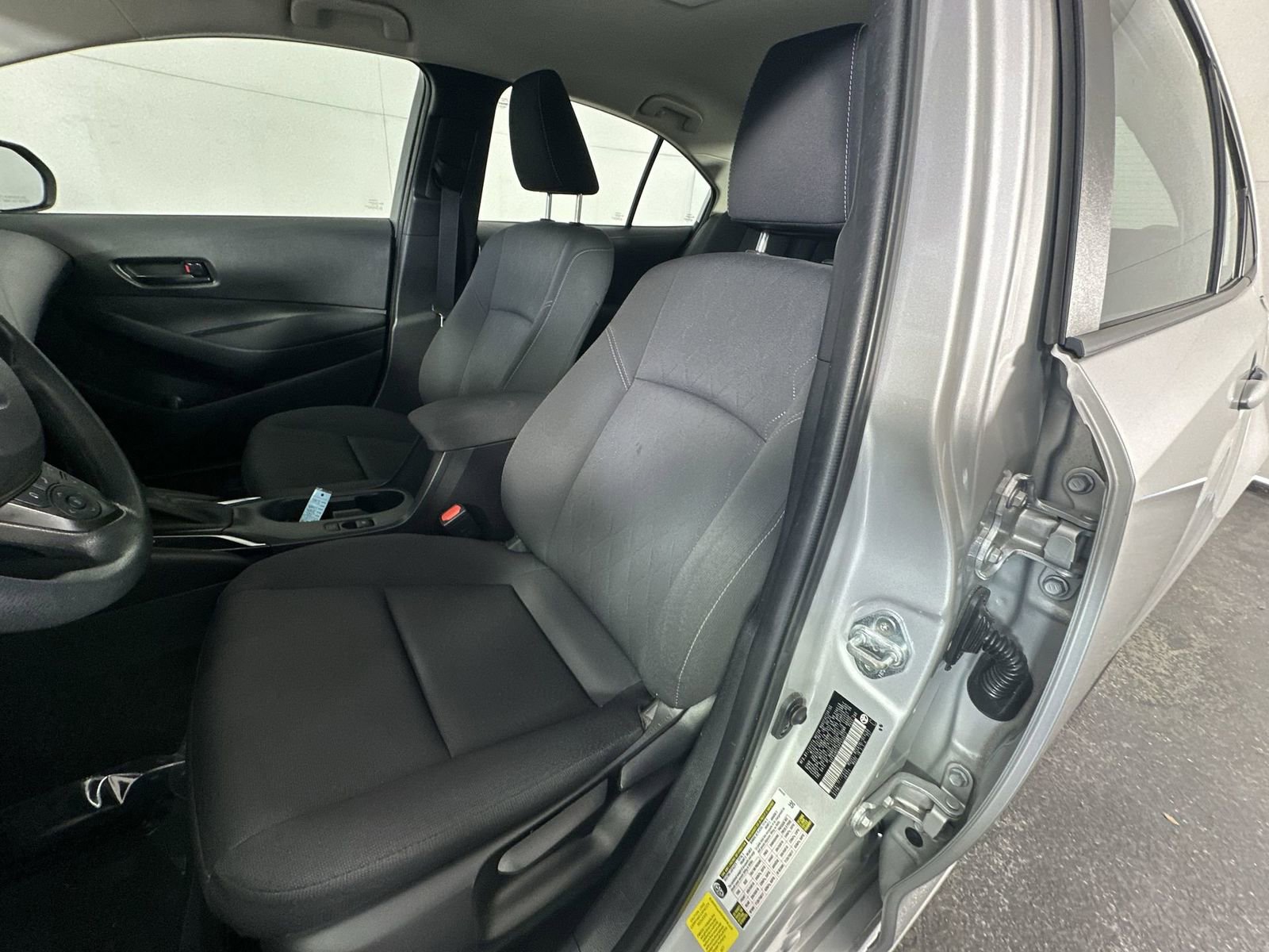 Used 2023 Toyota Corolla LE image 11