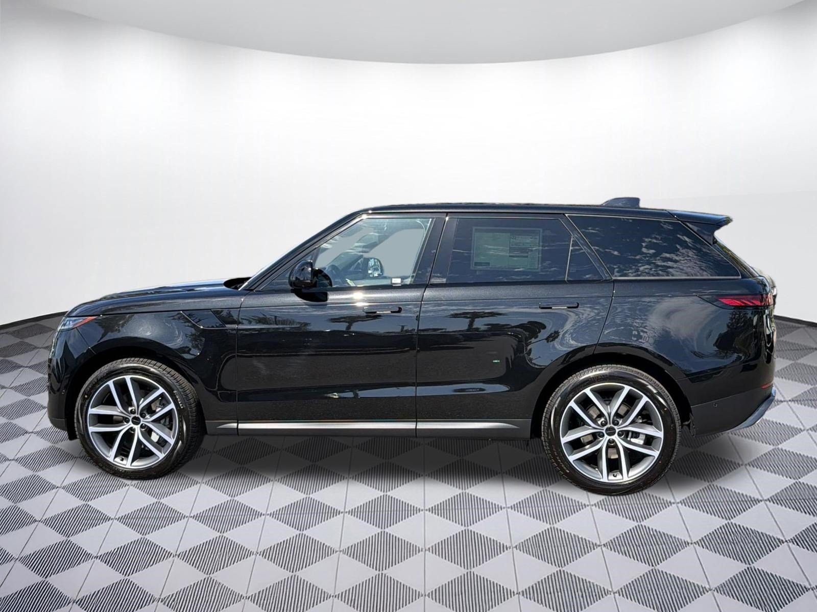 New 2027 Land Rover Range Rover Sport SE AWD/4WD image 2