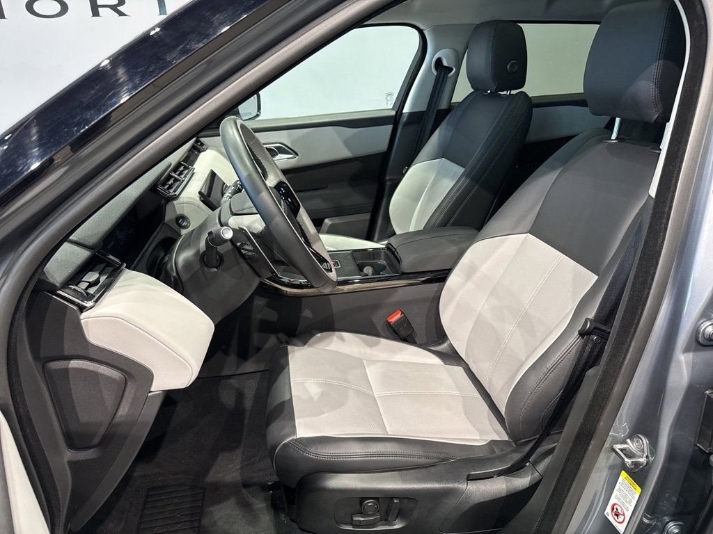 Used 2025 Land Rover Range Rover Velar Dynamic SE image 14