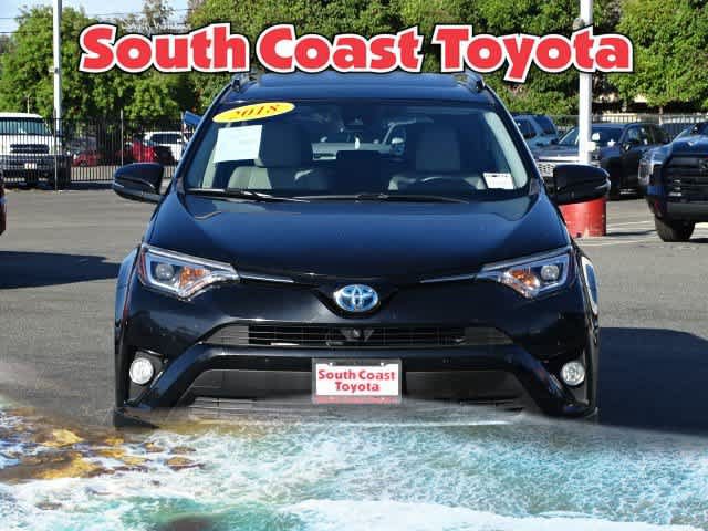 Used 2018 Toyota RAV4 Limited w/ Advanced Technology Package AWD/4WD image 3
