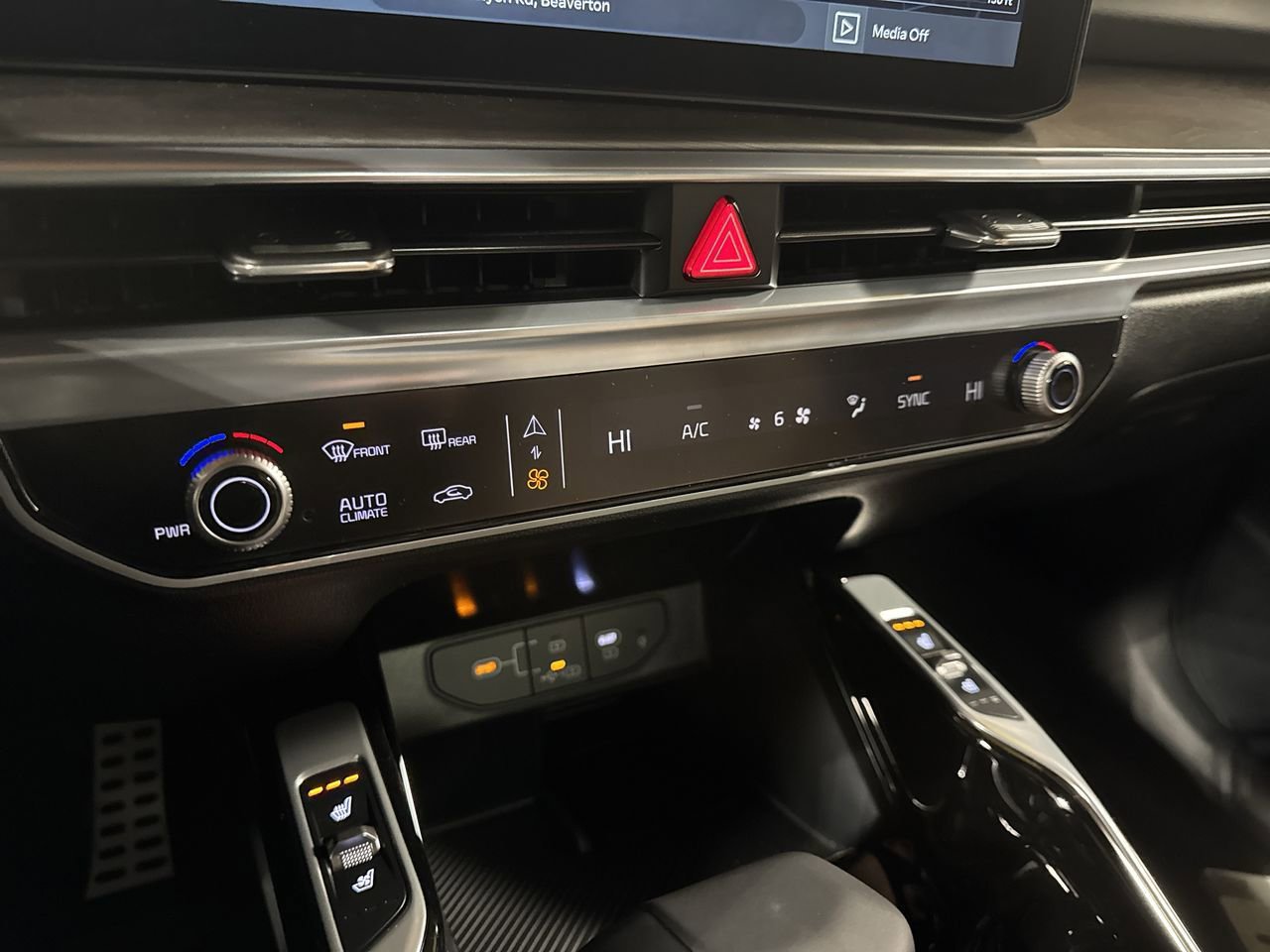 New 2025 Kia Sorento SX Prestige image 24