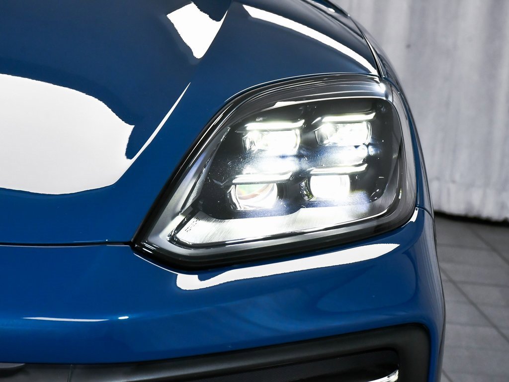 Used 2024 Porsche Cayenne S image 89