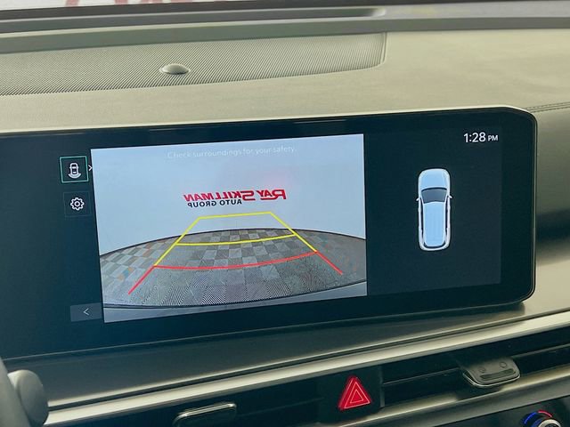Used 2025 Kia Sorento S w/ Panoramic Sunroof Package FWD image 19