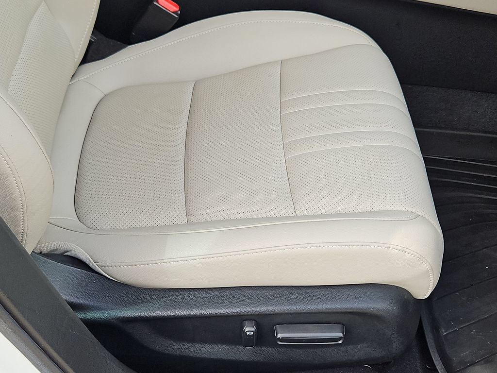 Used 2022 Honda Accord Touring image 28