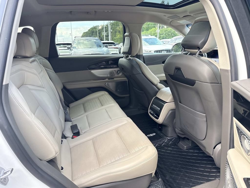 Used 2024 Lincoln Nautilus Reserve w/ Equipment Group 203A AWD/4WD image 20