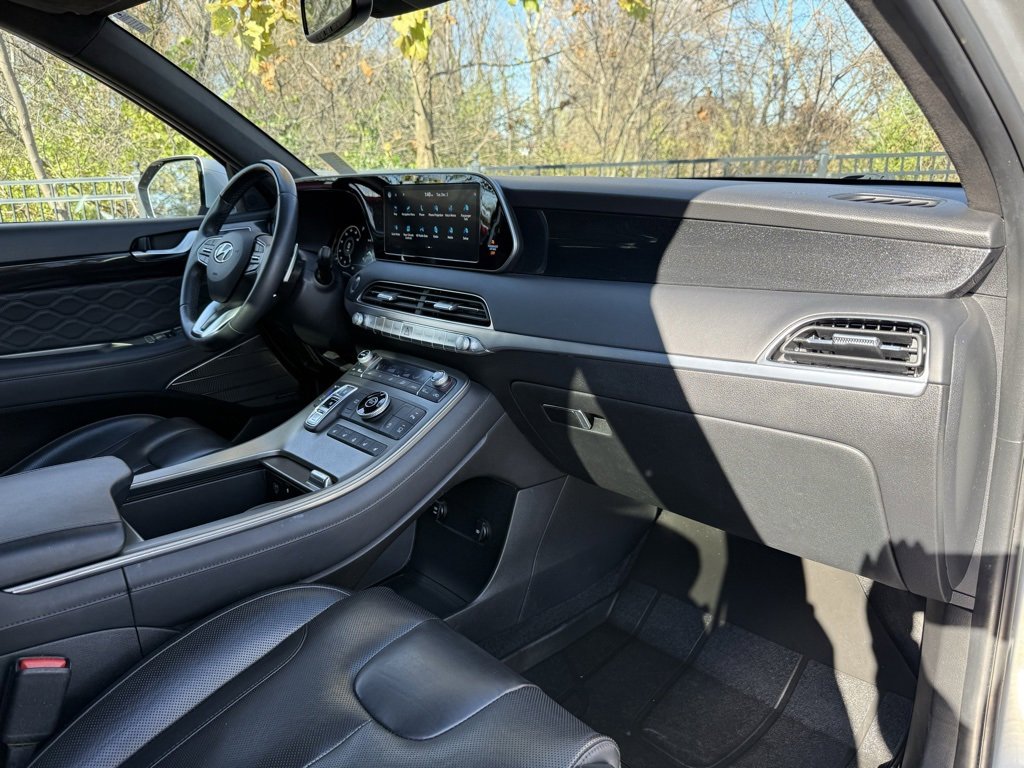 Used 2022 Hyundai Palisade Calligraphy image 39