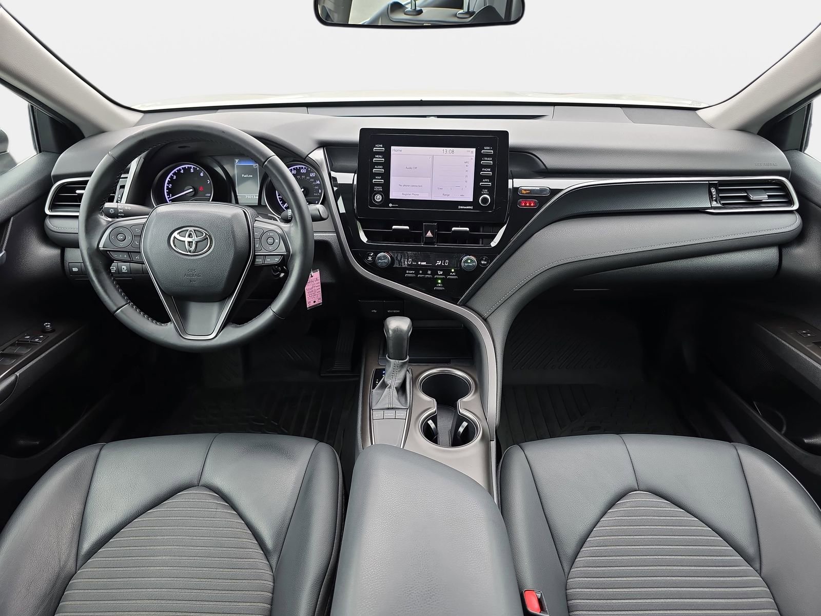 Used 2023 Toyota Camry SE FWD image 9