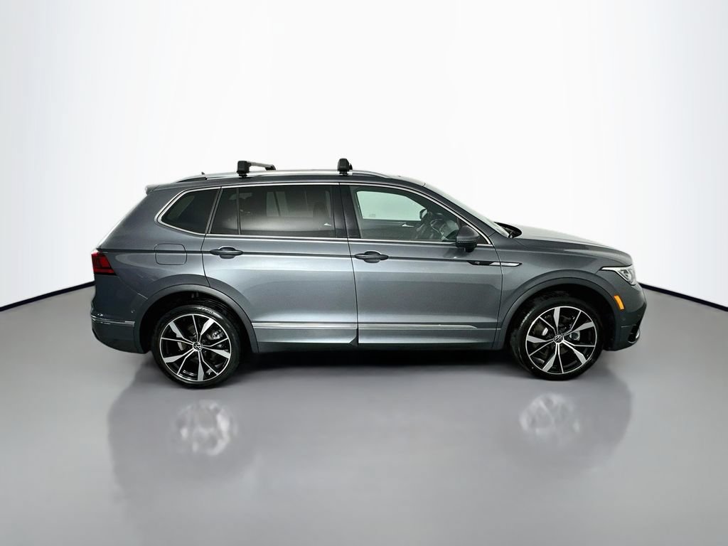 Used 2022 Volkswagen Tiguan SEL R-Line AWD/4WD image 8