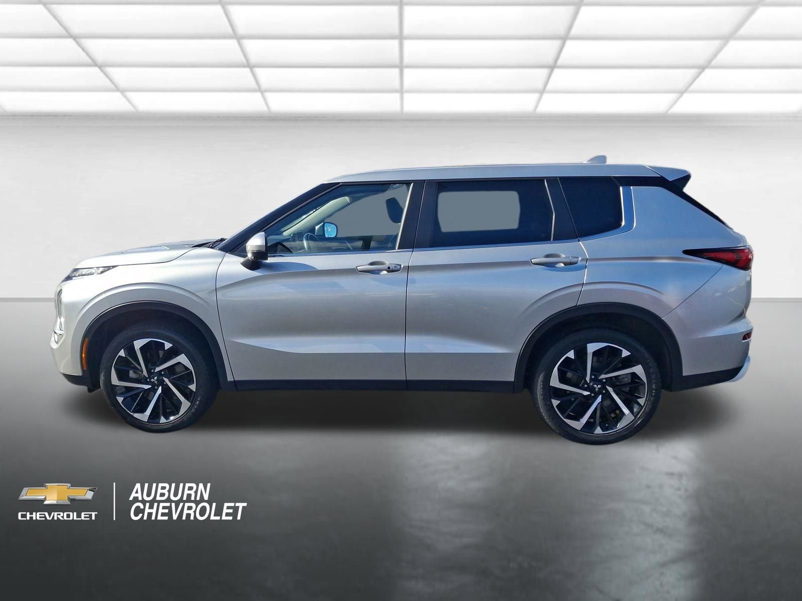 Used 2024 Mitsubishi Outlander SE AWD/4WD image 6