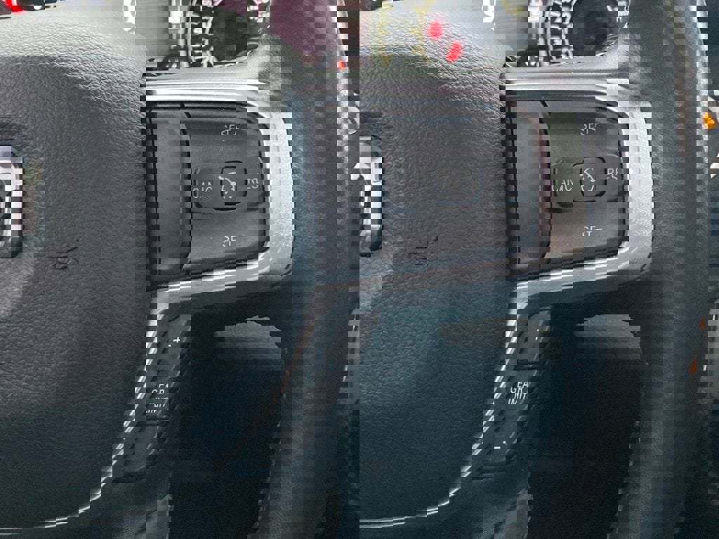 Used 2024 RAM 1500 Laramie image 17