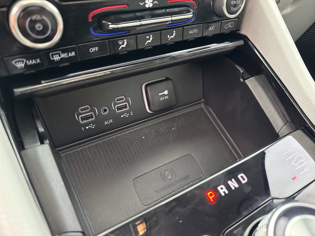 Used 2022 Jeep Grand Cherokee Overland w/ Luxury Tech Group IV image 32