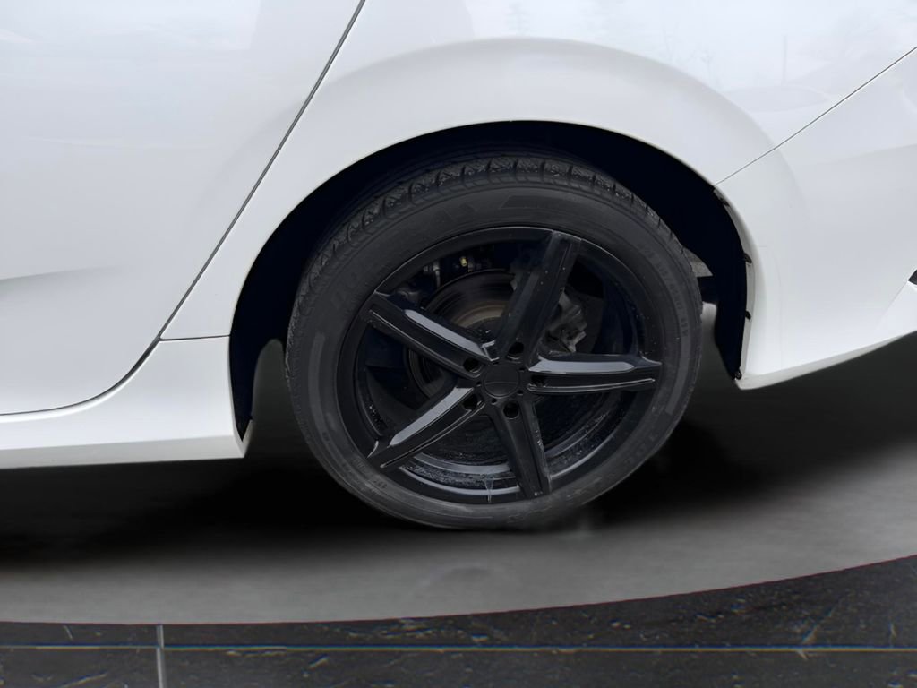 Used 2019 Honda Civic EX image 11
