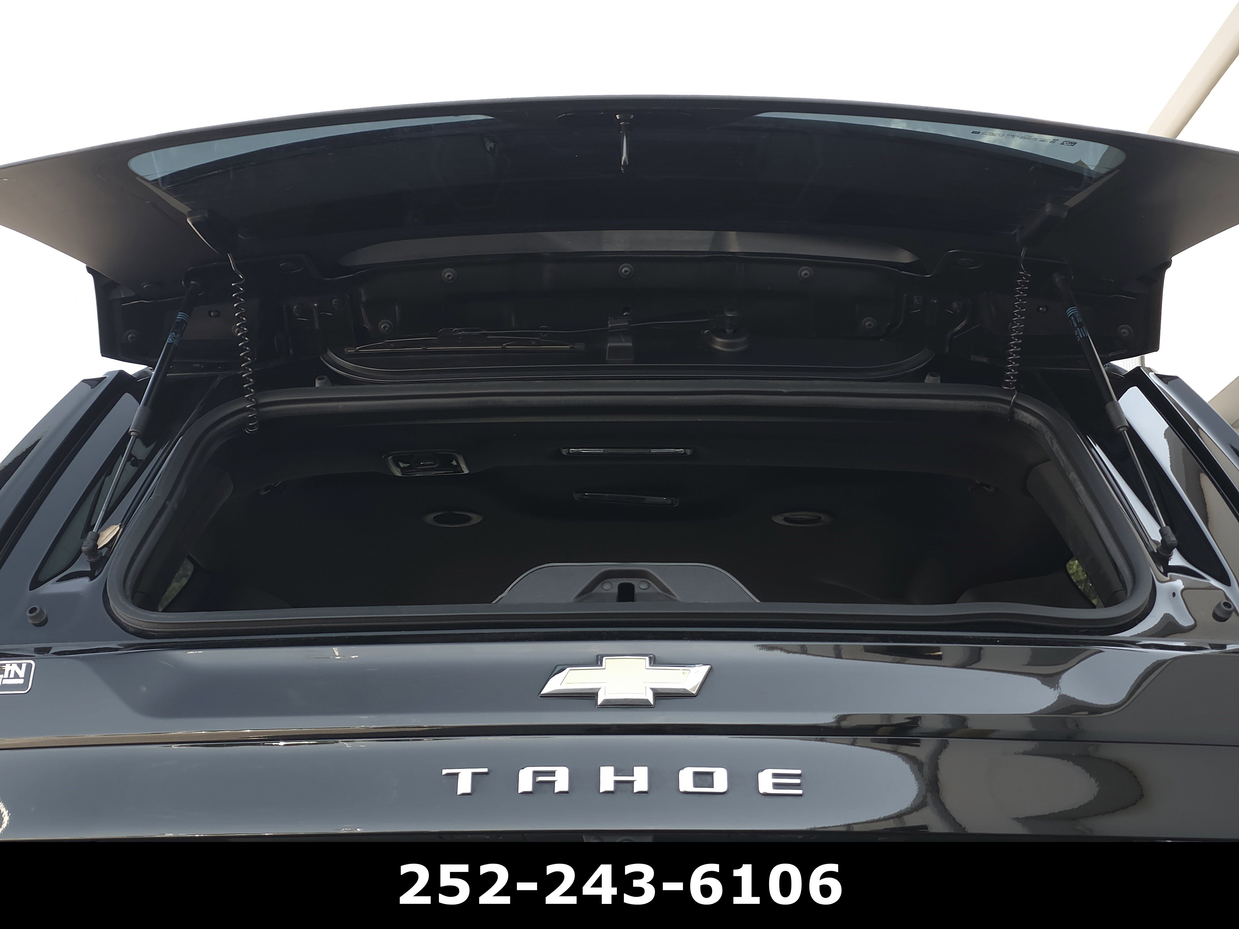 Used 2025 Chevrolet Tahoe Premier RWD image 41