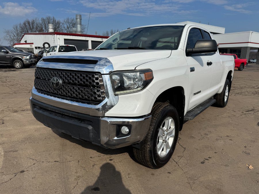 Used 2018 Toyota Tundra SR5 image 1