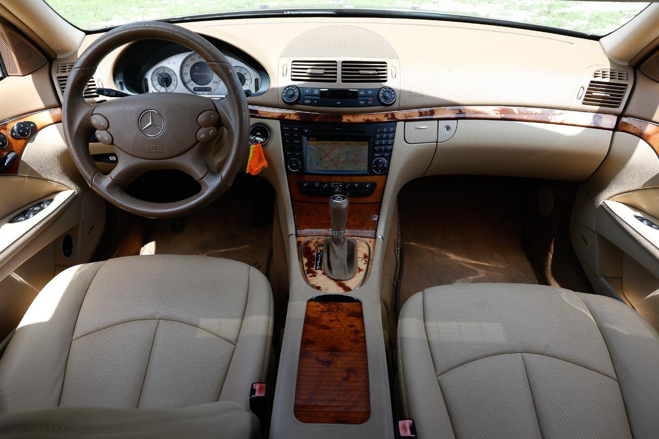 Used 2009 Mercedes-Benz E 350 Sedan w/ Premium 1 Pkg image 2