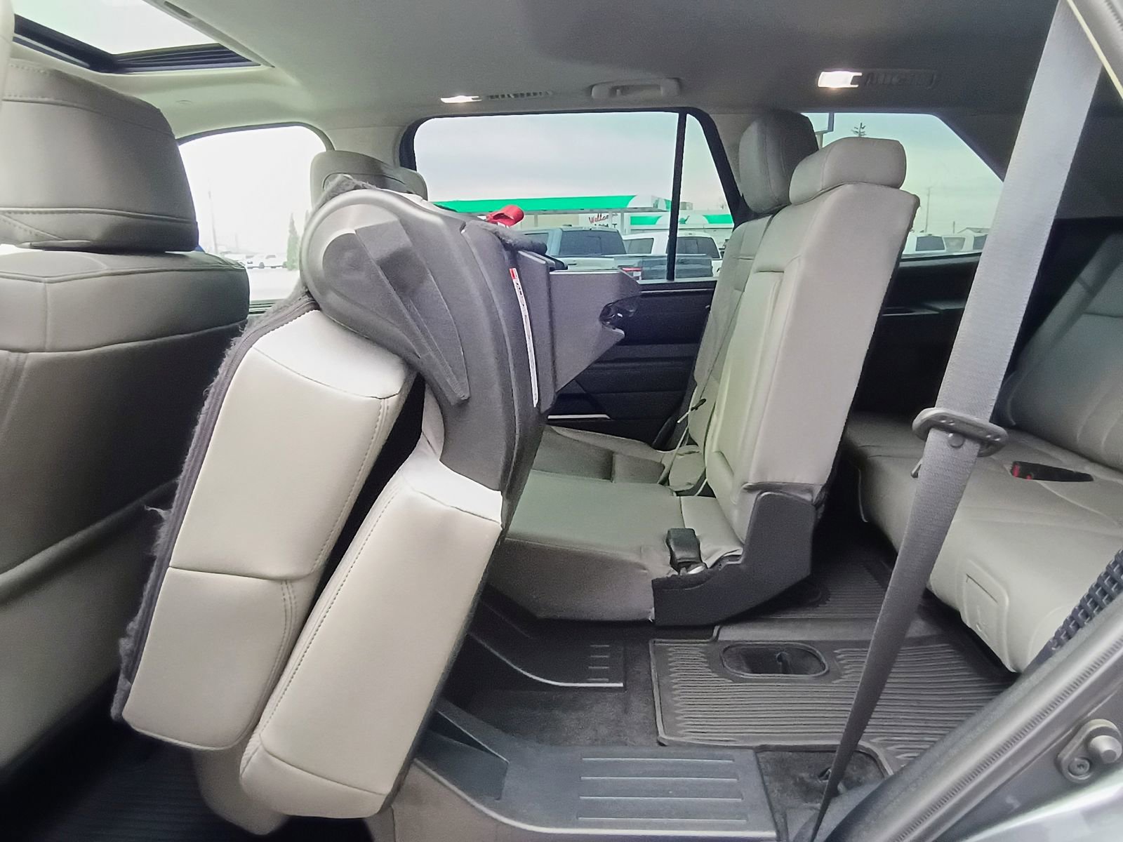 Used 2024 Toyota Sequoia SR5 w/ SR5 Premium Package image 31