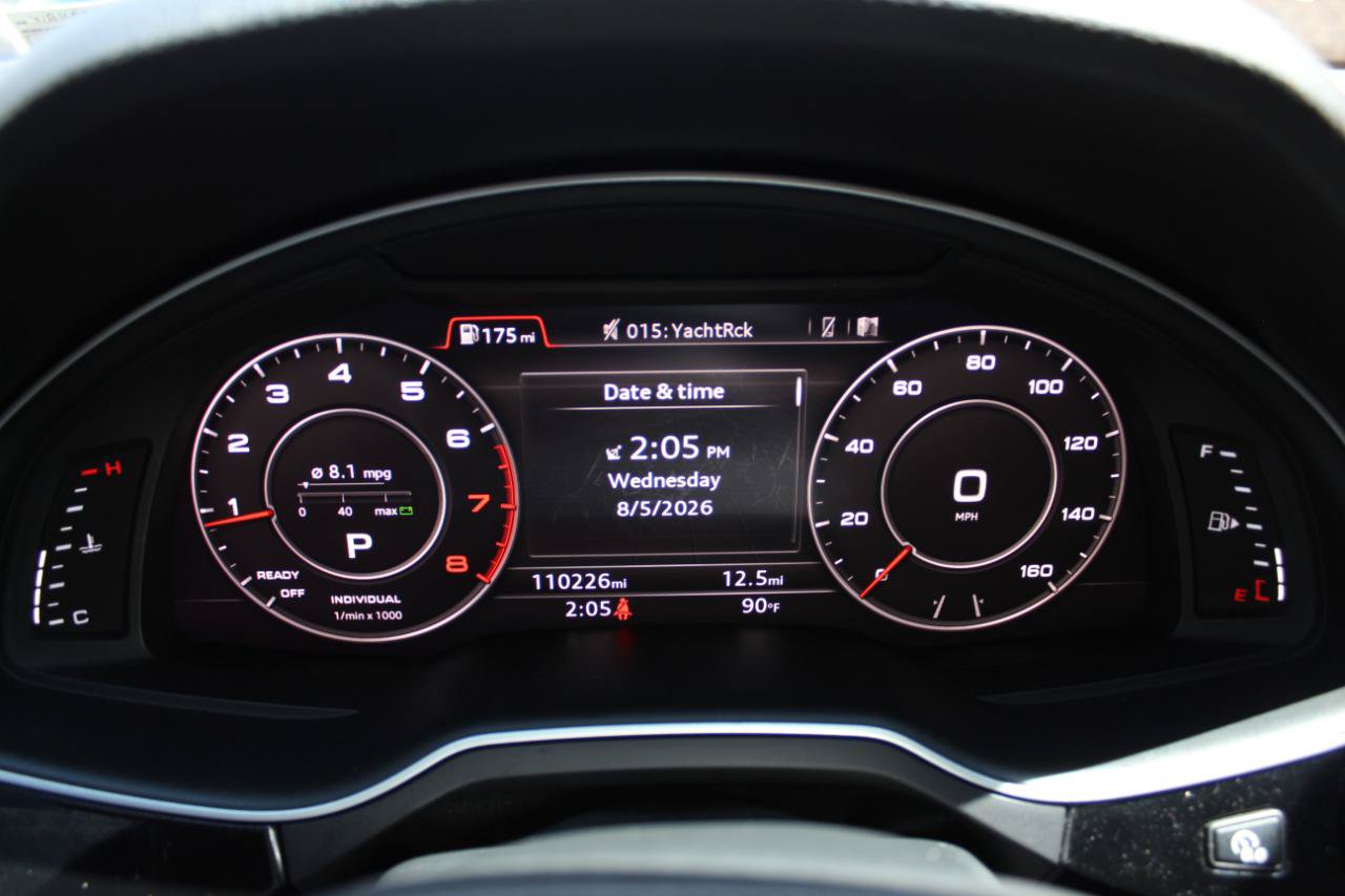 Used 2017 Audi Q7 3.0T Premium Plus AWD/4WD image 32