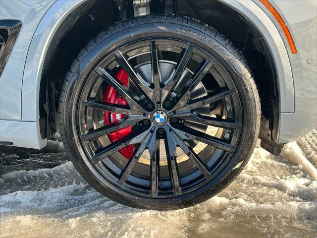 Used 2025 BMW X5 M60i image 9