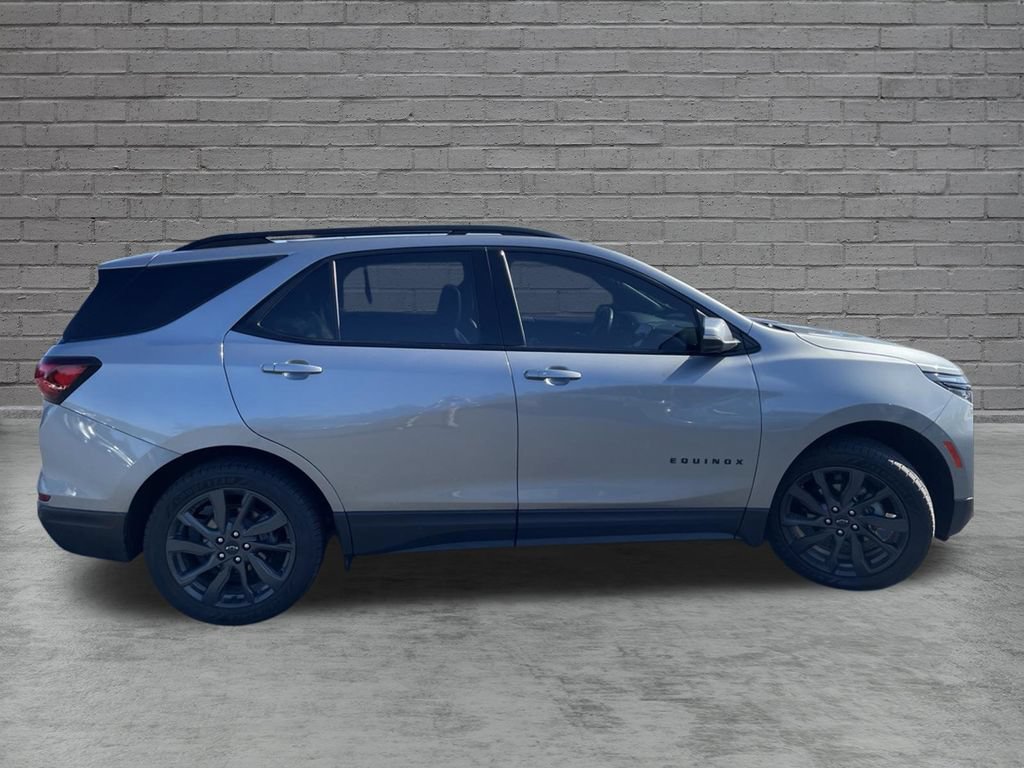 Used 2024 Chevrolet Equinox RS w/ RS Leather Package AWD/4WD image 7