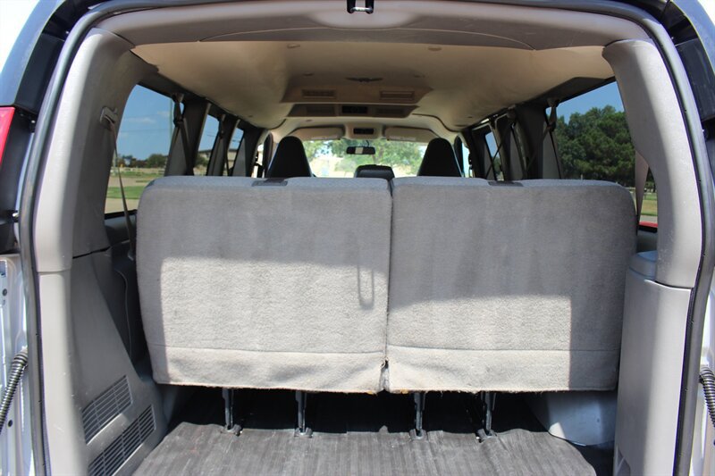 Used 2019 Chevrolet Express 2500 LS w/ Driver Convenience Package RWD image 10