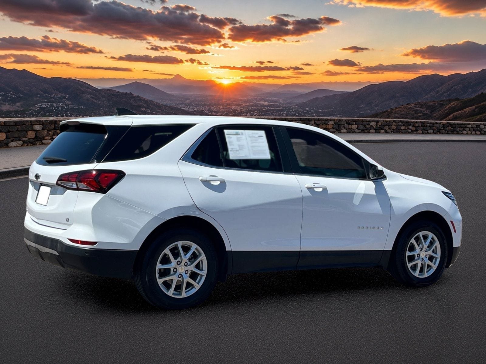 Used 2022 Chevrolet Equinox LT FWD image 5