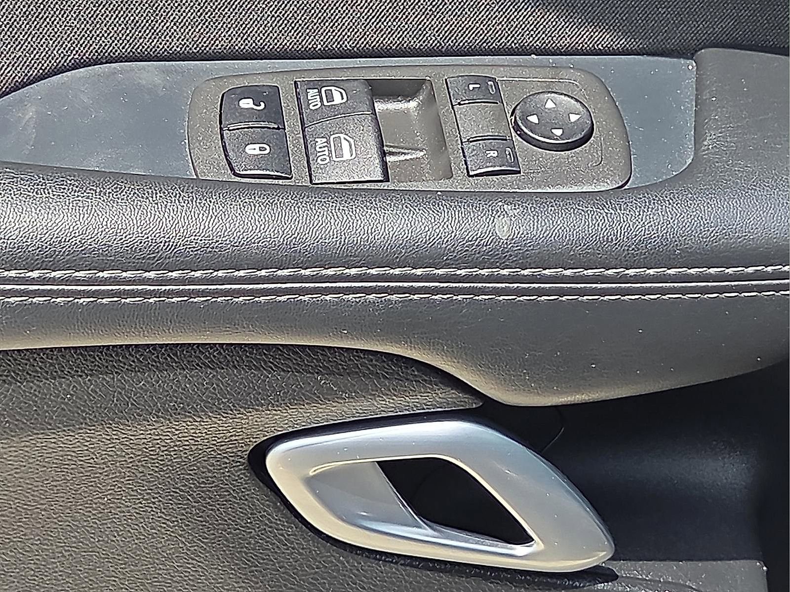 Used 2022 Dodge Challenger GT RWD image 13