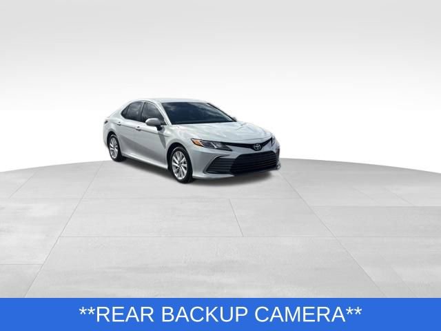 Used 2024 Toyota Camry LE w/ Convenience Package image 8