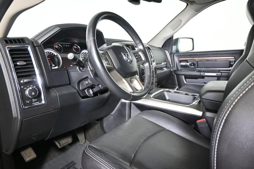Used 2016 RAM 1500 Laramie w/ Convenience Group AWD/4WD image 23