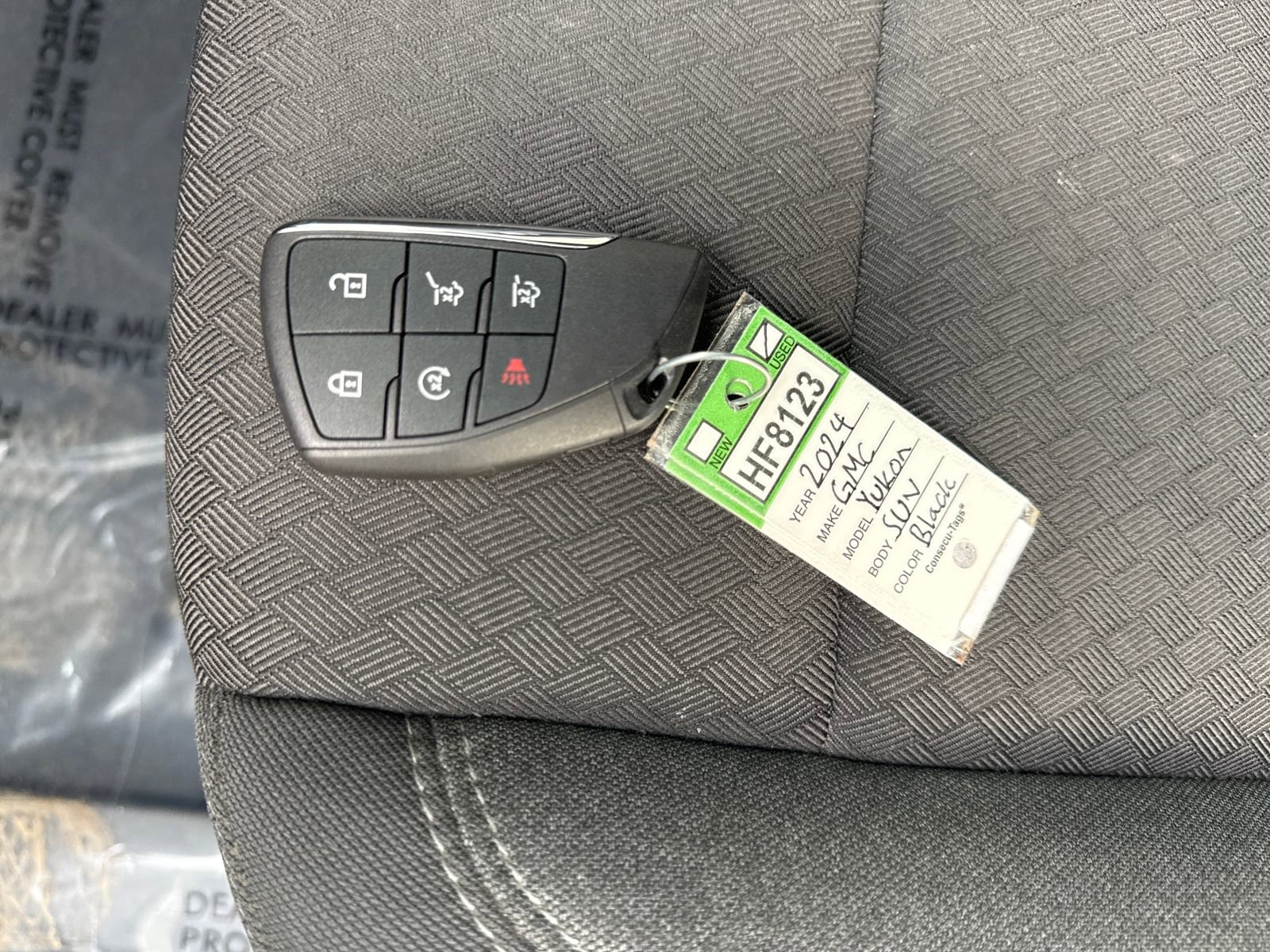 Used 2024 GMC Yukon SLE w/ Gmc Pro Safety Plus Package image 29