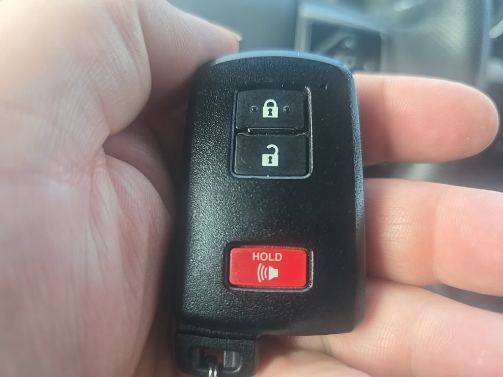 Used 2020 Toyota Tacoma Limited AWD/4WD image 21