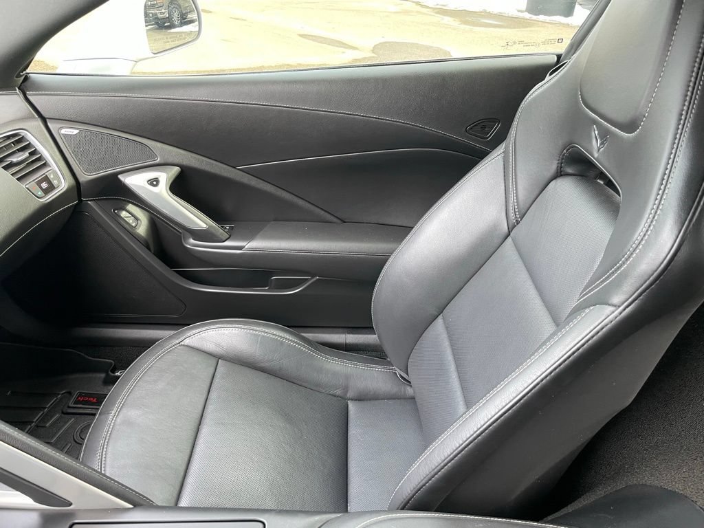 Used 2017 Chevrolet Corvette Grand Sport RWD image 16